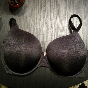 Victoria's Secret Gray Push up bra 38DDD
